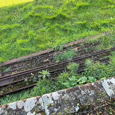 Old Ningwood Station Bed & Breakfast, Ningwood, Isle Of Wight Po41 0Tg Brook  Exteriör bild