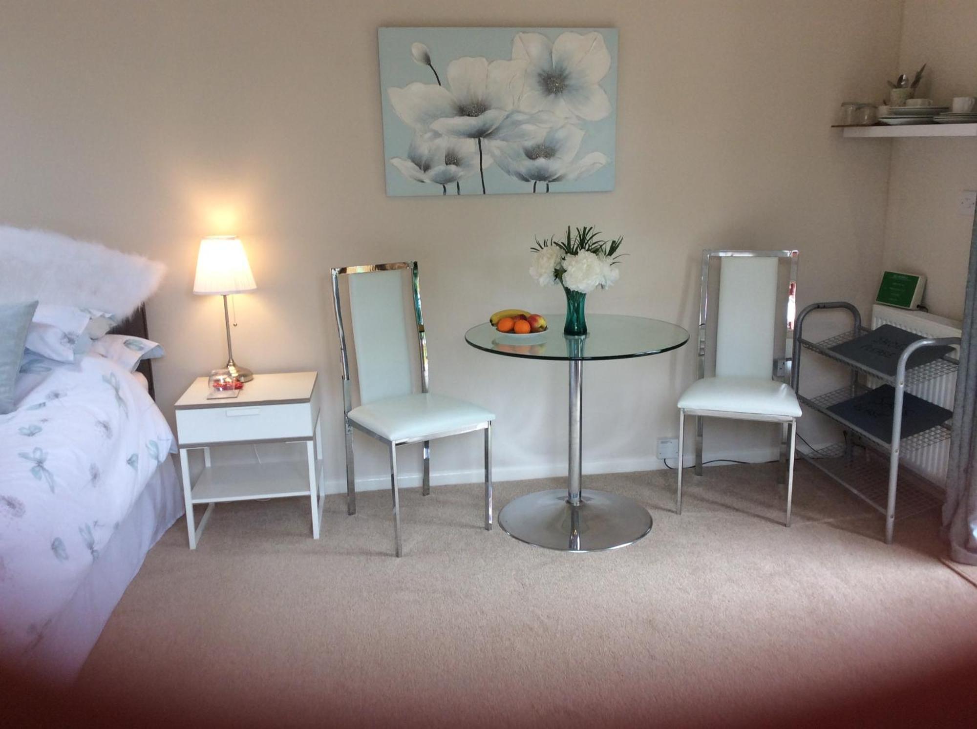 Old Ningwood Station Bed & Breakfast, Ningwood, Isle Of Wight Po41 0Tg Brook  Exteriör bild