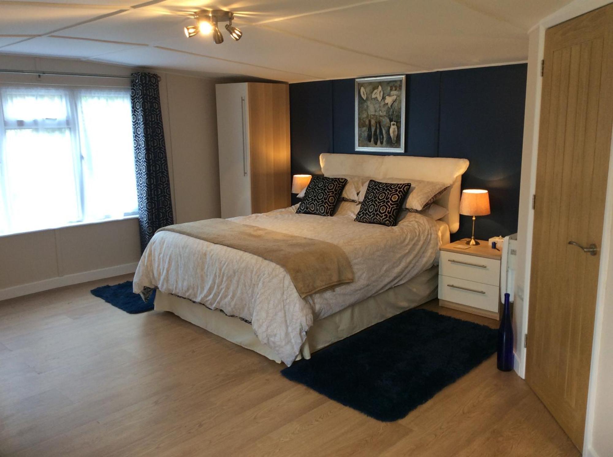 Old Ningwood Station Bed & Breakfast, Ningwood, Isle Of Wight Po41 0Tg Brook  Exteriör bild